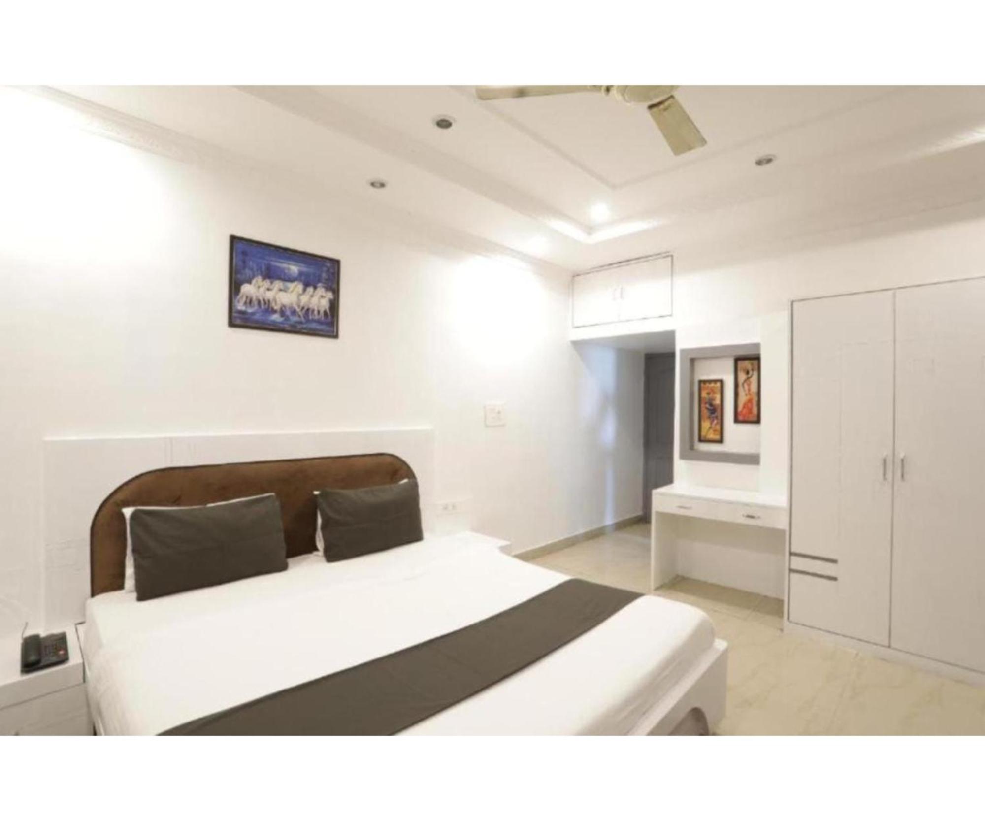 Day S Inn Luxury Stay Near Care Hospital In Budget Friendly Price Best Seller Bhubaneswar Ngoại thất bức ảnh